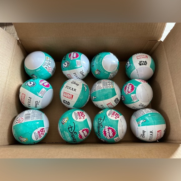 12x Zuru 5 Surprises Mini Brands! Disney Store Edition Series 2 Collectable Ball - Picture 1 of 4